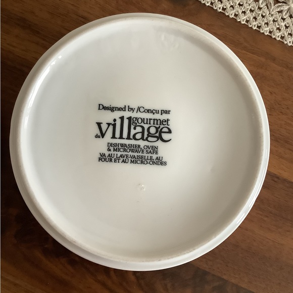 Gorgeous gourmet village grape pattern Brie baking dish and lid - Picture 4 of 4